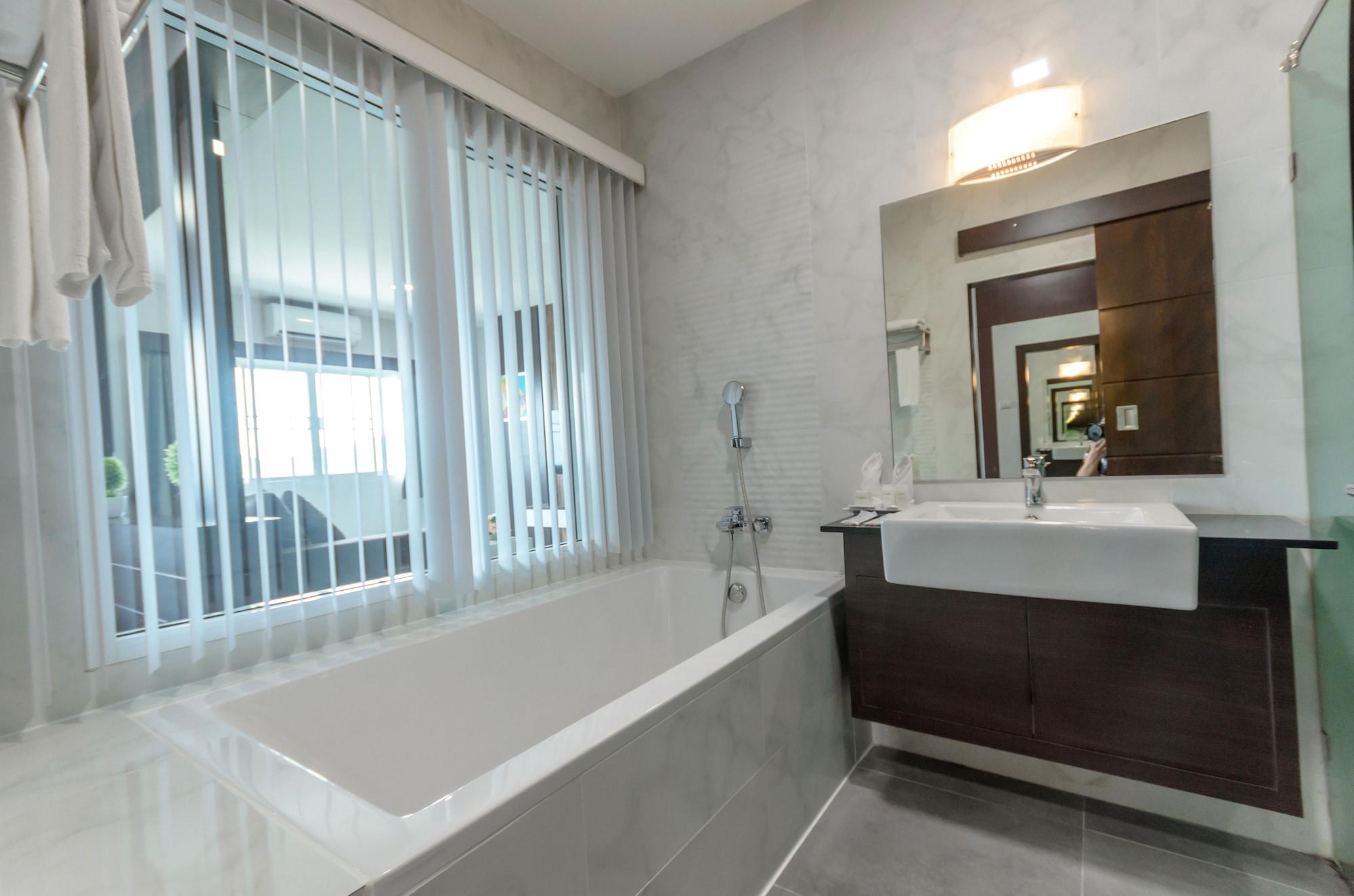 Eastpana Hotel - Sha Extra Plus Si Racha Ngoại thất bức ảnh